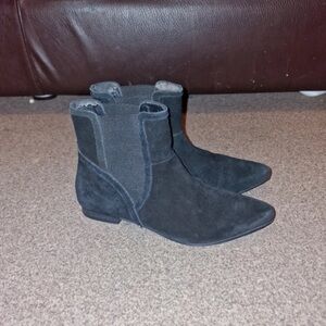 Elegant Dark Suede Ankle Boots